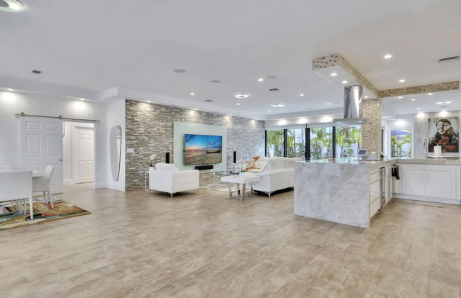 Lynora's Luxe Estate Modern Design - Foto 41