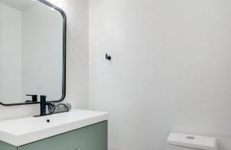 Modern Home - 1 Acre Lot w Pool Patios Jacuzzi - Foto 37