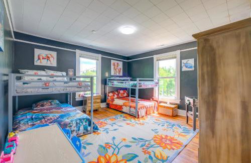 4 Mi to Liberty U Huge Home with Yard and Hot Tub - Foto 18