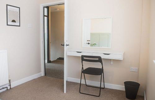 Poppy's Place - Manningham Road - Foto 19