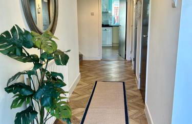 Bayfields house by the Sea, parking, garden, central location - Photo 20