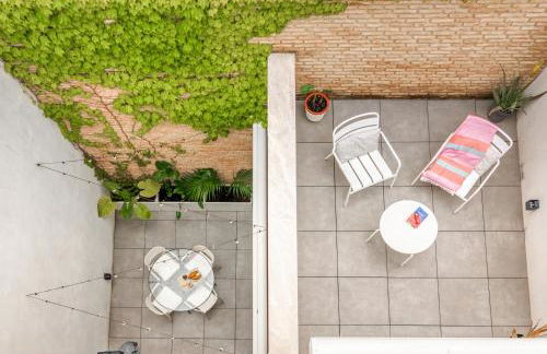 LeonAlba House Private Villa Private rooftop Private Pool Private Andalusian Courtyard Free Parking BBQ 8 Guests - Foto 8