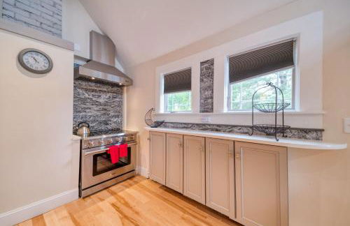 3 Bedroom Cape House by Leavetown Vacations - Photo 26