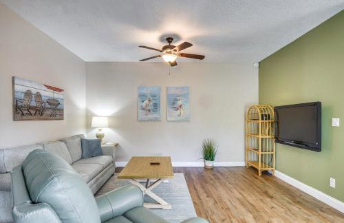 Walk to the Beach! New Smyrna Hideaway with Patio - Foto 6