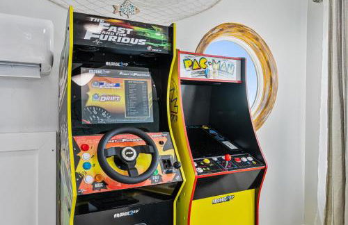 Laguna Villa: The Ultimate Beachfront Mega-Retreat: 9BR, Sleep 32 - Foto 4