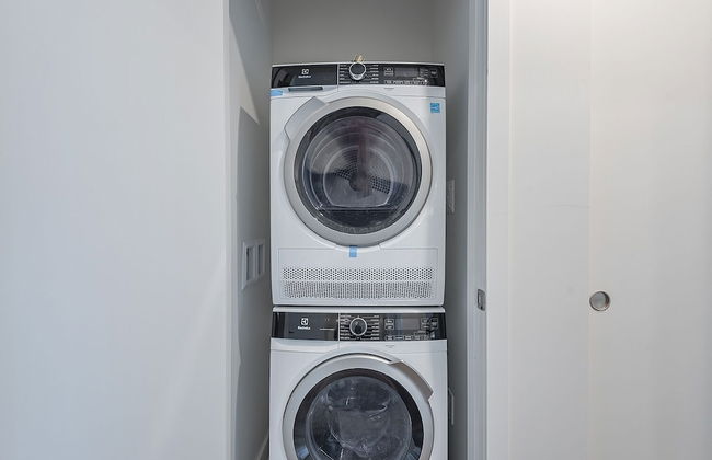 Corporate Business stays in MTL DT - Foto 4