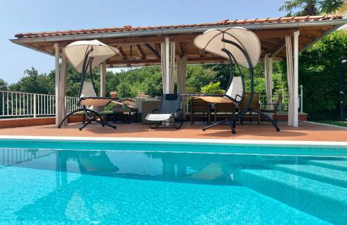 VILLA LOVRAN - 150 m to the beach - infinity pool - incredible sea view - fitness gym - Foto 65