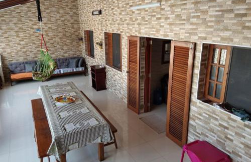 Piscina aquecida, 3 dorms ar condicionado, Cervejeira e Bilhar, a 500 metros do Mar - Foto 6