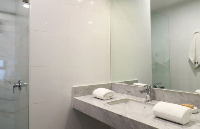 w Unique 2BR With Balcony in Miraflores - Photo 18