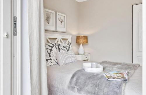 Balcony View, Updated Interior, Close to the Beach! - Foto 29