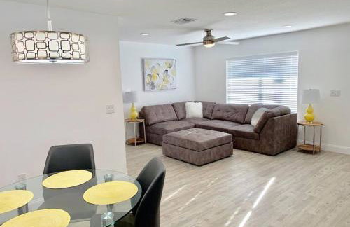 Near Beaches & IMG Academy, Mins to Downtown - Foto 3