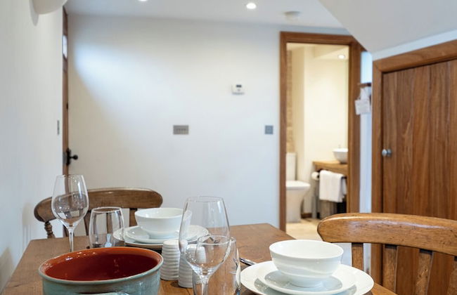 Coach House - Lovely Home in Cheltenham - Photo 60