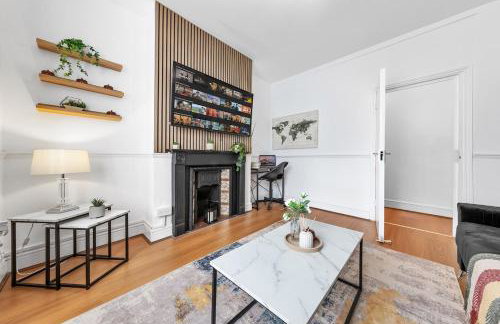 Citylink Spacious 5-Bedroom House,Wi-Fi,Easy Access to Excel and Central London - Foto 1