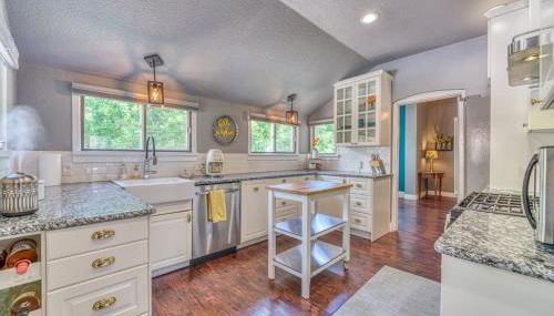 Walk to Dtwn Colorful Cañon City Home with Grill! - Foto 2