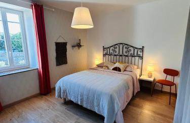 Gîte de la Madeleine - au coeur du village - Foto 14