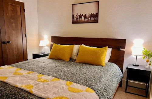 Brand NEW Cabin in the pines - Foto 29