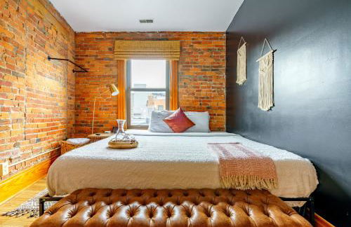 Jungle House Columbus Downtown Free Parking Sleeps 8 - Walk to Convention Center & Nationwide Arena - 1BR Short North Luxury Home - Over 5,800 Five Star Stays - Foto 4