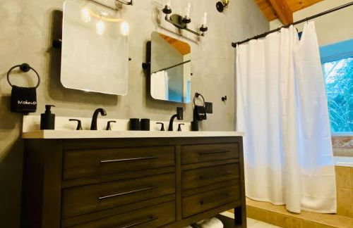 Sequoia Cabin by the River - Photo 14