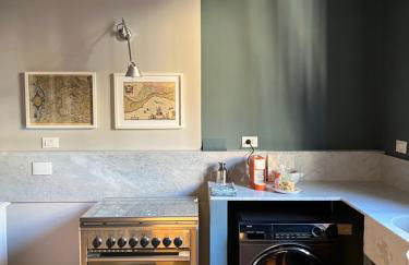 Historic design house near aquarium - Foto 36