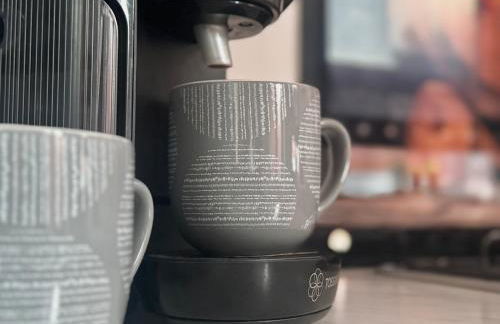 Stylish 3-Bedroom Home, Patio & High-Speed Wi-Fi - Foto 41