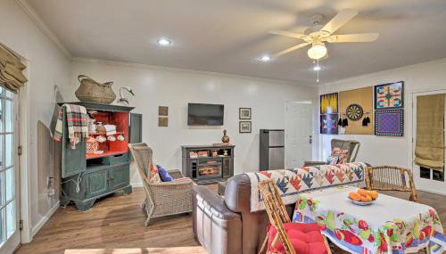 Cozy and Quiet Studio with Porch, Near Scenic Railway! - Foto 5