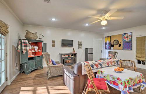 Cozy and Quiet Studio with Porch, Near Scenic Railway! - Foto 5