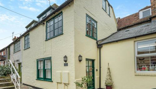 Tennay Cottage - Photo 1