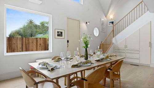 New Listing Hillside Villa by Colby & Conrad - Foto 4