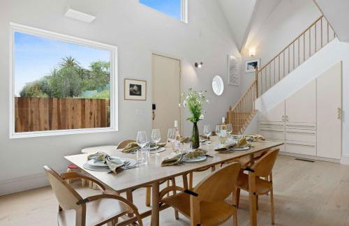 New Listing Hillside Villa by Colby & Conrad - Foto 4