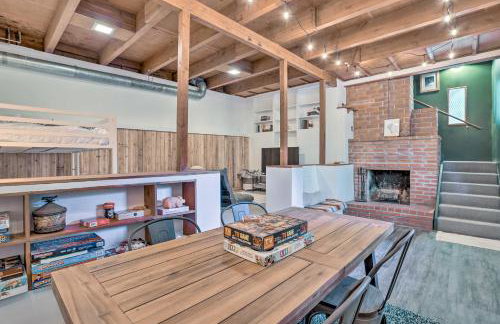 Modern and Unique Cabin with Deck by Lake Gregory! - Foto 16