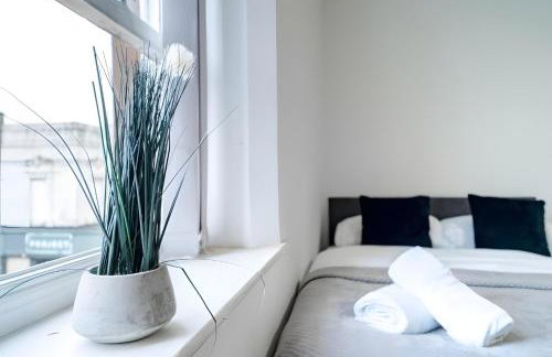 Stylish 3BR Derby Apartment - Sleeps 6, Central Location - Foto 31