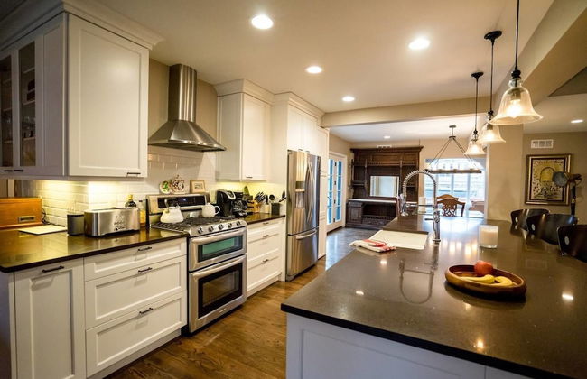 Time Capsule Tudor A Modern Family Getaway - Photo 16