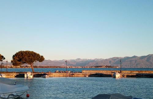 Mosaici Sunrise - lake front apartment with beautiful view - Foto 51