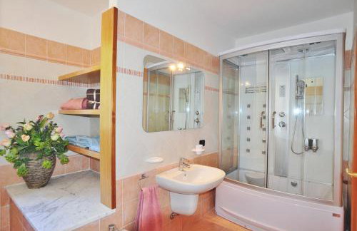 villa between lake and mountains - Foto 14