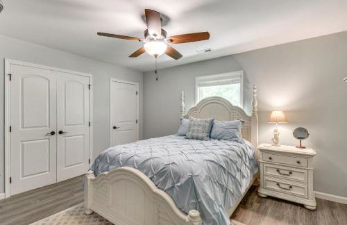 Waterfront Townville Home with Hot Tub and Dock! - Foto 25