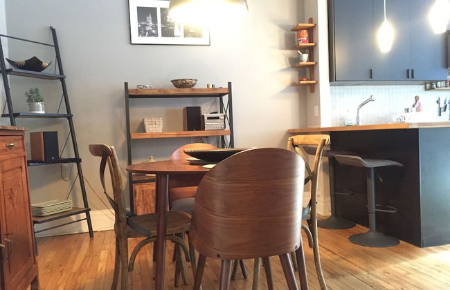 The Authentic and Charming Montrealer - Foto 25