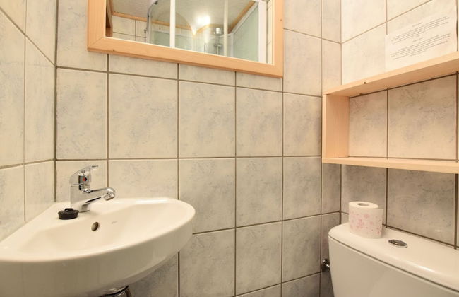 Luxury Holiday Home With Sauna - Photo 40