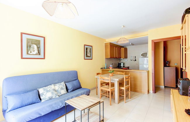 Romantic Apartment With View - Photo 11