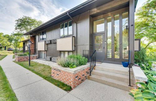 Elegant 4-Season Lake Geneva Condo with Fireplace! - Foto 27