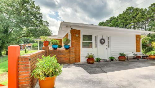 Charming Stone Mountain Studio Deck and No Steps - Foto 4