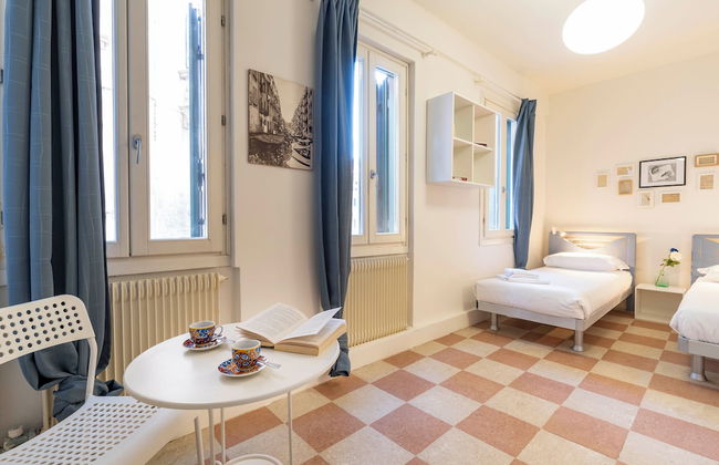 S. Lucia Canal View by Wonderful Italy - Photo 4