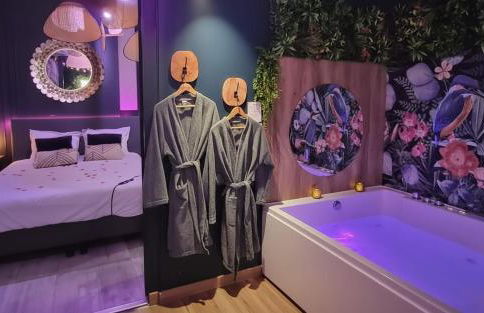 Suite Passion - Jacuzzi privé - Table massage - Foto 9