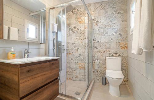 Milia's House Ithaca - Photo 13