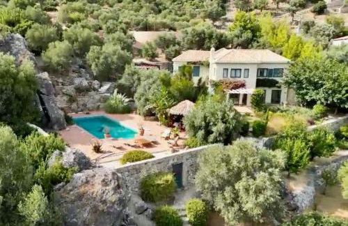 Staffed, unique and luxurious coastal villa in beautiful Anidri, Paleochora - Foto 18