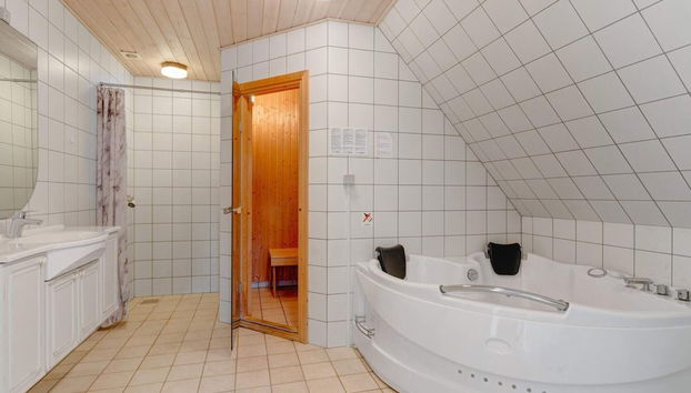 20 Person Holiday Home in Nordborg-by Traum - Foto 5, Trattamento spa
