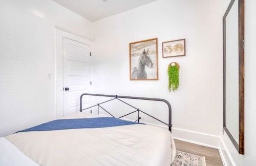 The 2BR Soul Lounge - 91 WalkScore - Photo 9