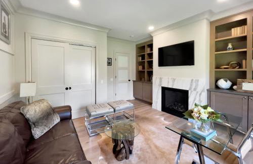 New Construction Modern Luxury Retreat w 6 Beds - Foto 15