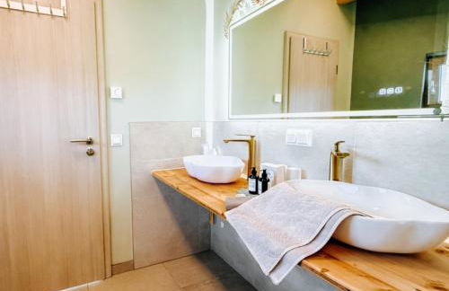 Schäfers - Ihr Wohlfühlort - Hochwertige Ausstattung, Naturgrundstück mit Bachlauf, Terrassen, WLAN, Parken - an 2 Seen bei Leipzig - Foto 25