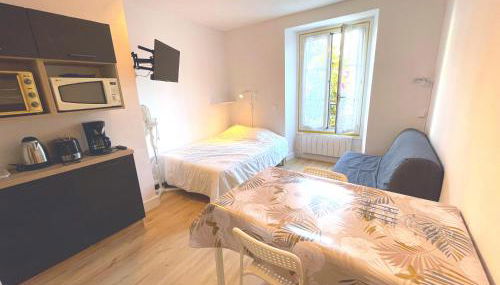 Meublé de Tourisme dans parc arboré 1000m2 - Sejour-la-Roche Eperon - Foto 4