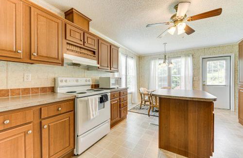 12 Mi to Hot Springs! Home with Pet-Friendly Yard - Foto 8